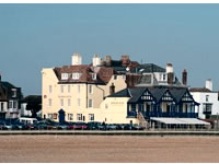 royalhotel.jpg